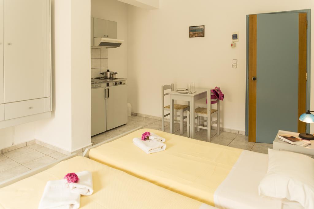 Edgewater Studios Kíssamos Habitación foto